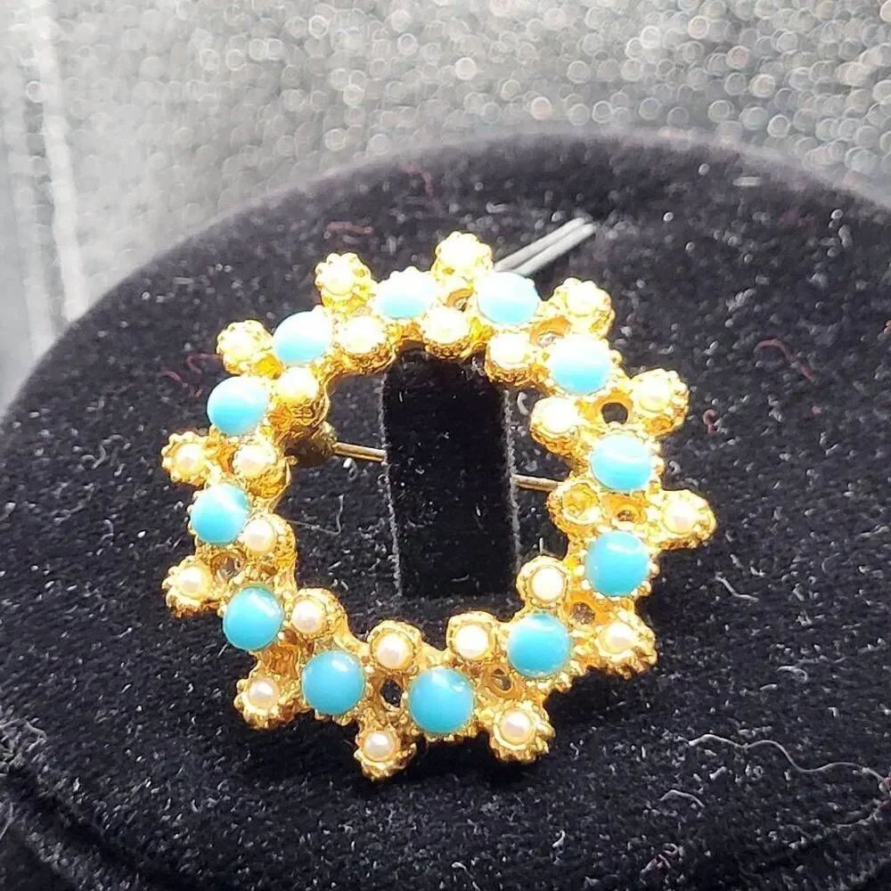 Vintage 50s Pearl Turquoise & gold Brooch Pin